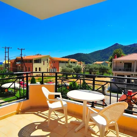 招待所 Room In Studio - Hotel Georgia - Vibrant Room In Golden Beach In Thassos Island 克里斯阿穆迪亚